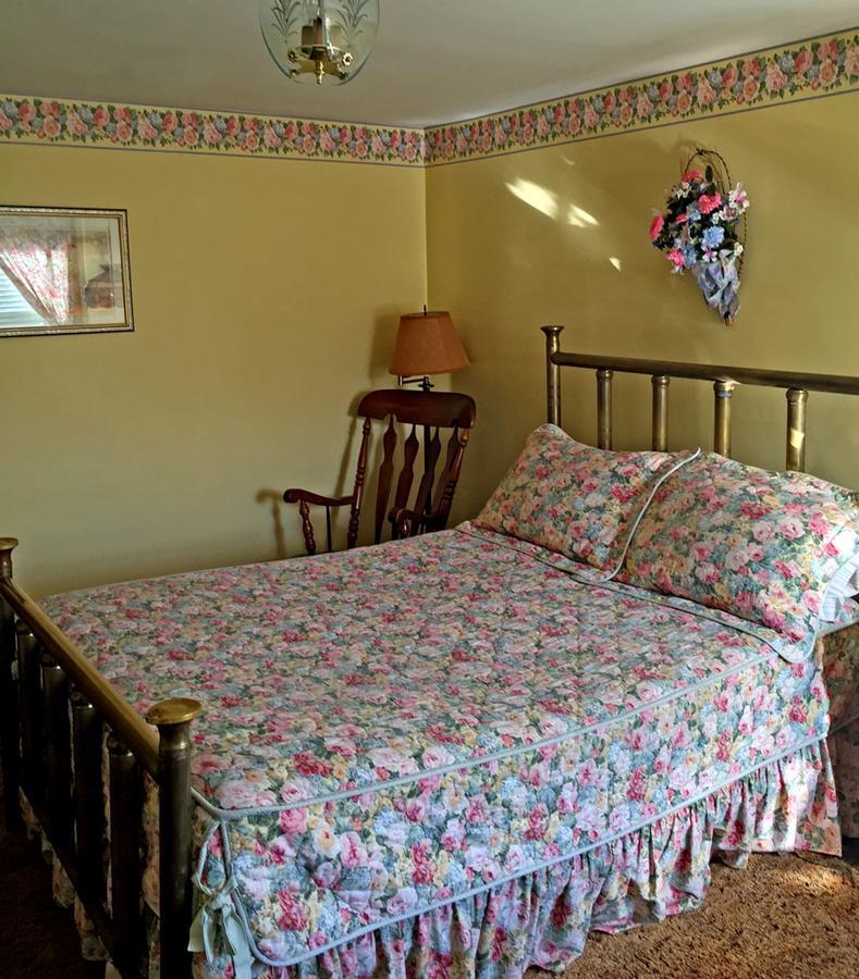 The Stone House Motel & Motor Lodge Ticonderoga Luaran gambar